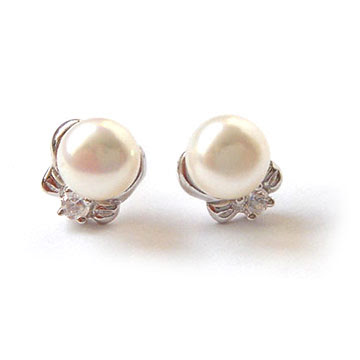 Pearl_Earrings%5B1%5D.jpg