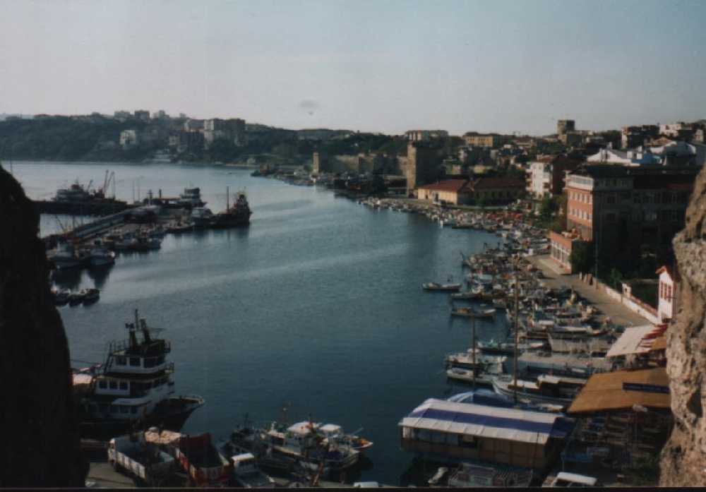 Sinop__harbour.jpg